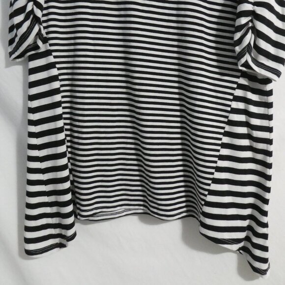 SOUTHERN LADY | medium | Striped Black and White Shirt - Picture 7 of 16
